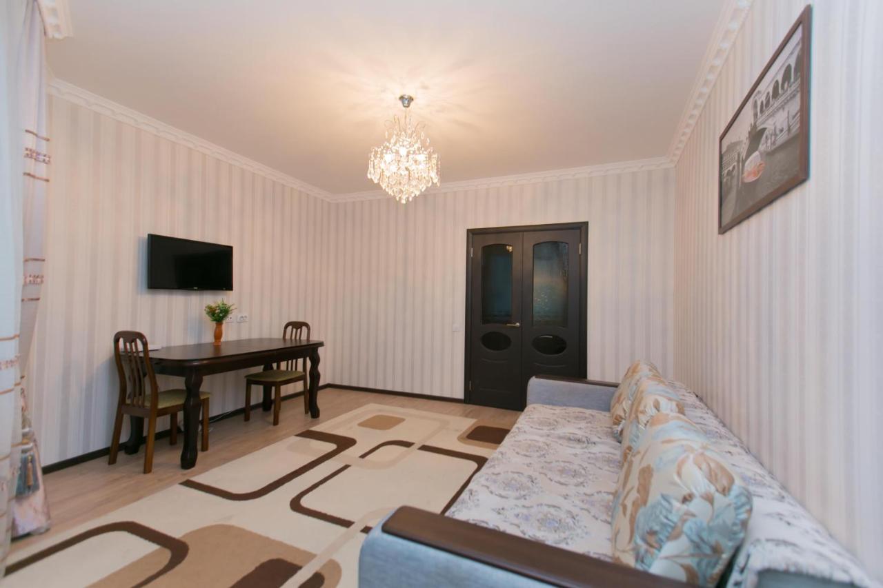 Cozy Apartment On Sarayshyq Street 5E Astana Extérieur photo