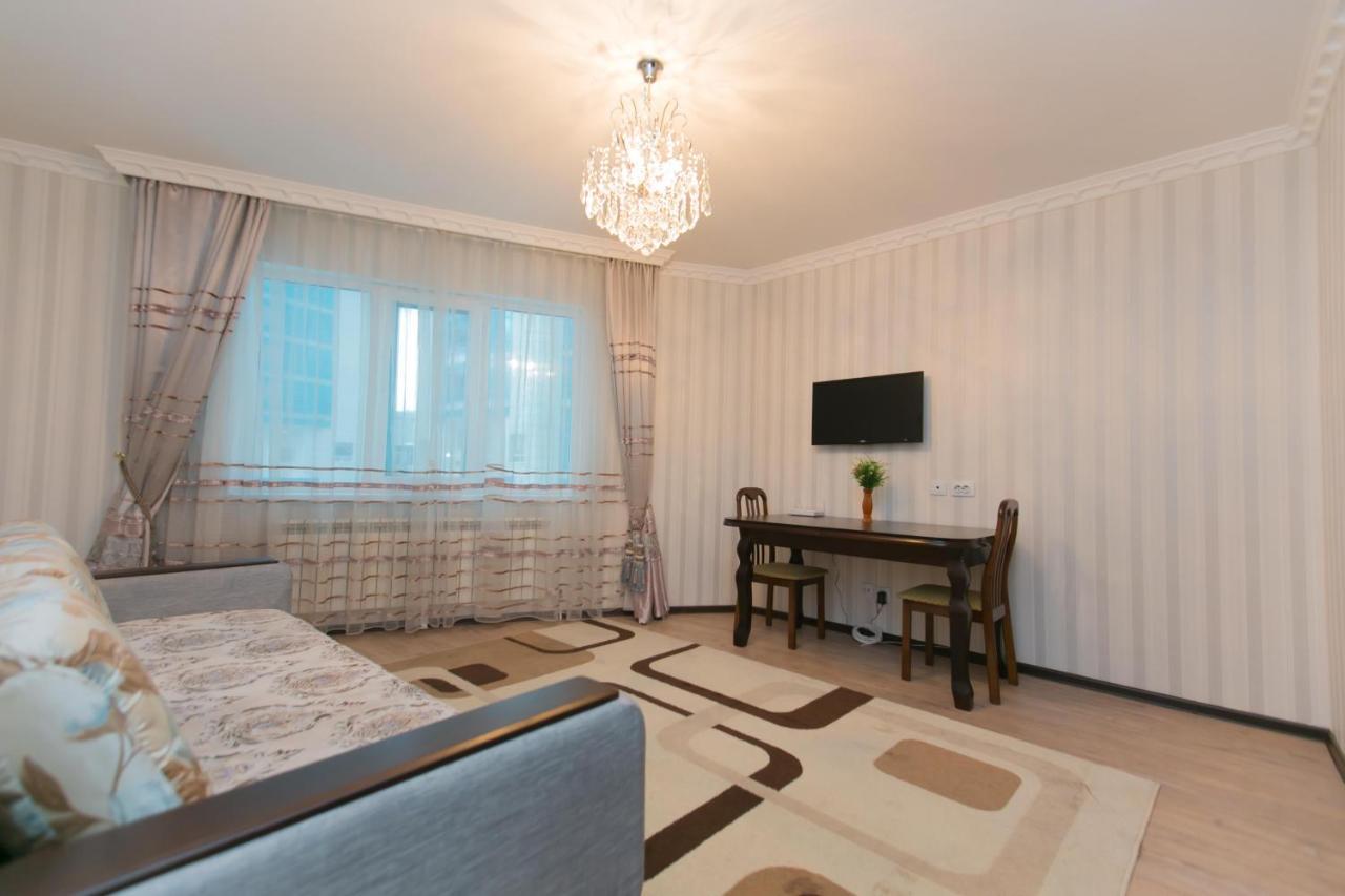 Cozy Apartment On Sarayshyq Street 5E Astana Extérieur photo